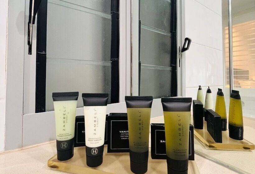 דירת 3 חדרים נוף לים, At Marina Shores