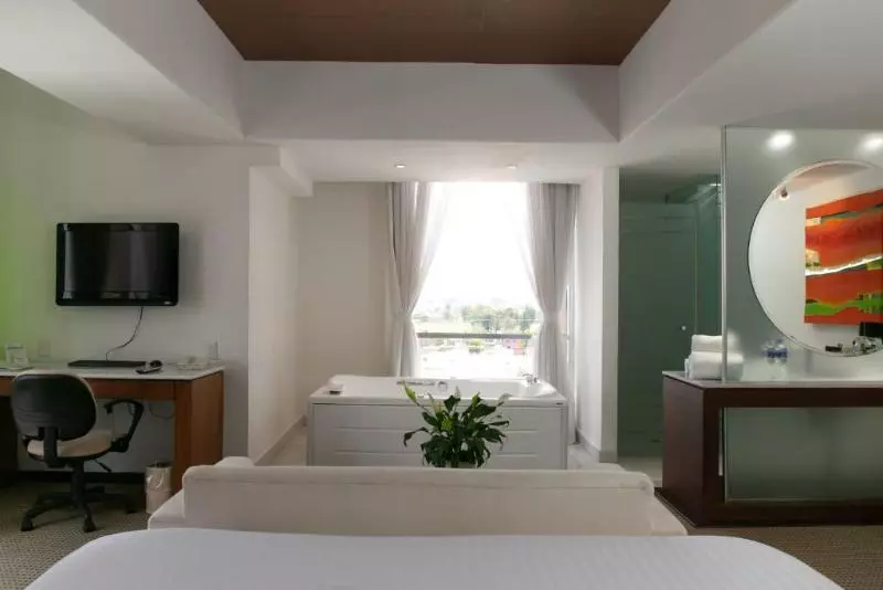 ジュニアスイート, Bel Air Business Salamanca, Trademark By Wyndham