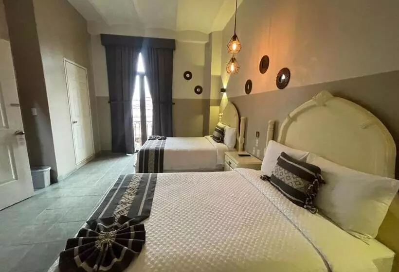 اتاق لوکس با بالکن, Casona Oaxaca