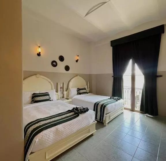 اتاق لوکس با بالکن, Casona Oaxaca
