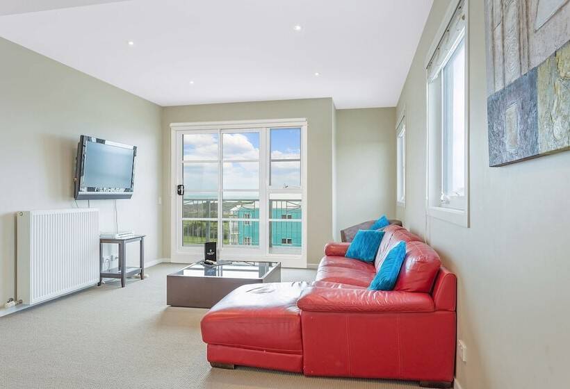 1 Bedroom Penthouse Apartment, Deep Blue Hotel & Hot Springs