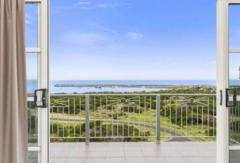 1 Bedroom Penthouse Apartment, Deep Blue Hotel & Hot Springs