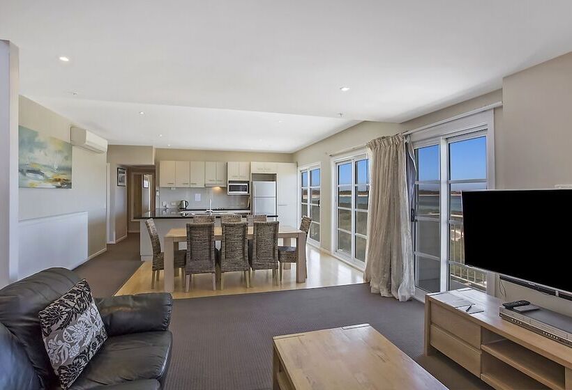 1 Bedroom Penthouse Apartment, Deep Blue Hotel & Hot Springs