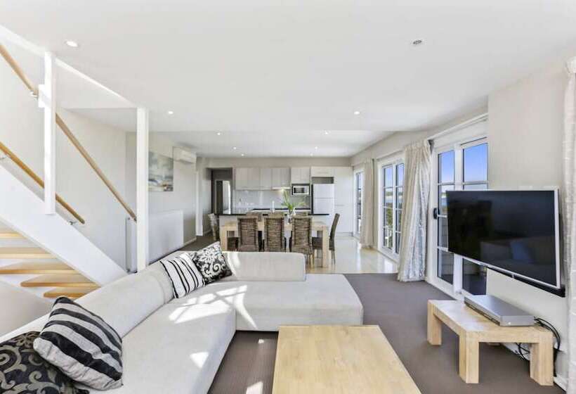 1 Bedroom Penthouse Apartment, Deep Blue Hotel & Hot Springs