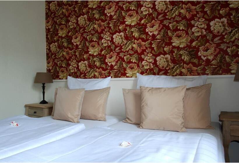 غرفة سوبيريور, Domspitzen