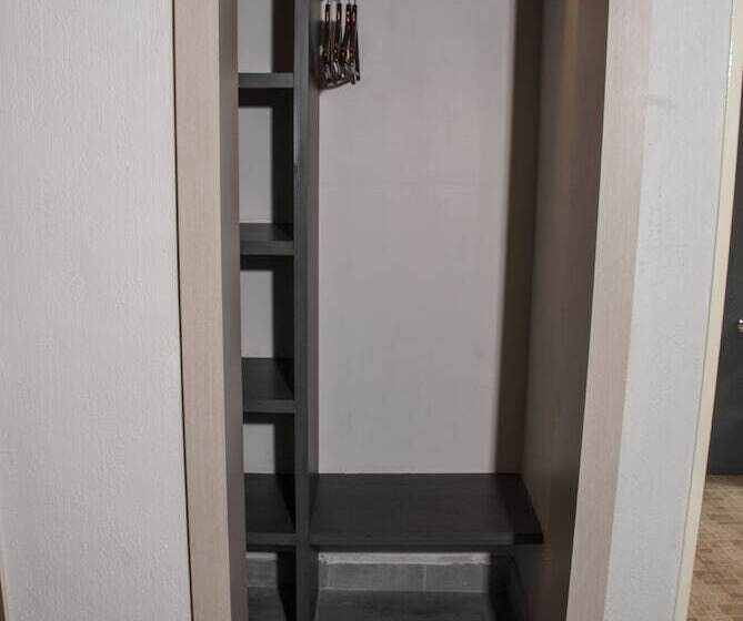 标准间, Expo Abastos