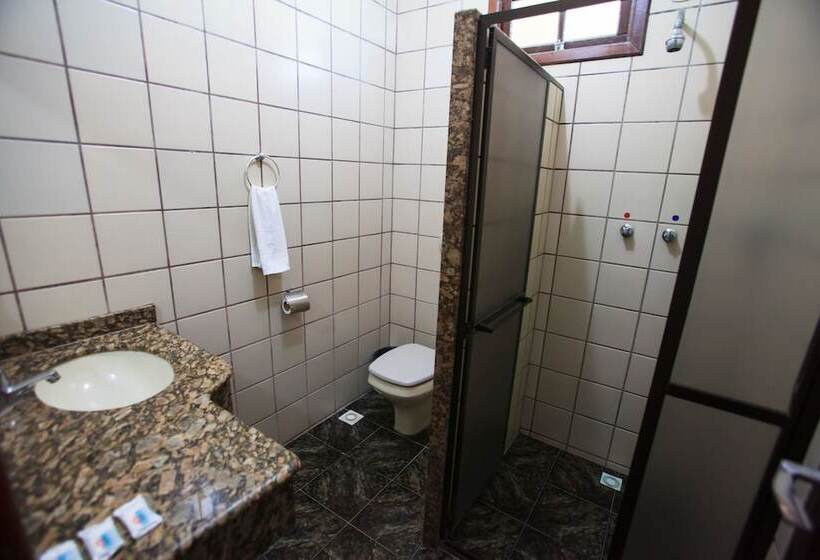 四人标准间, Guarapousada