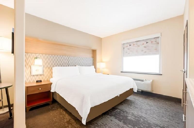 סוויטה מותאמת לאדם עם מוגבלויות, Holiday Inn   Brownsville, An Ihg