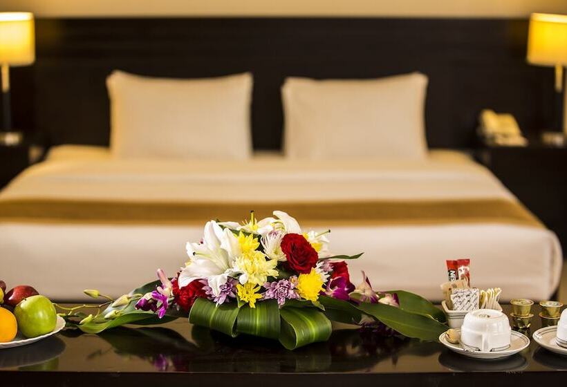 اتاق استاندارد با تخت بزرگ, Monroe Hotel & Suites