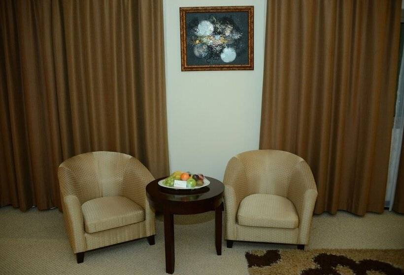 اتاق لوکس, Monroe Hotel & Suites