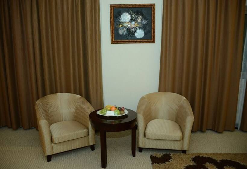 اتاق لوکس, Monroe Hotel & Suites