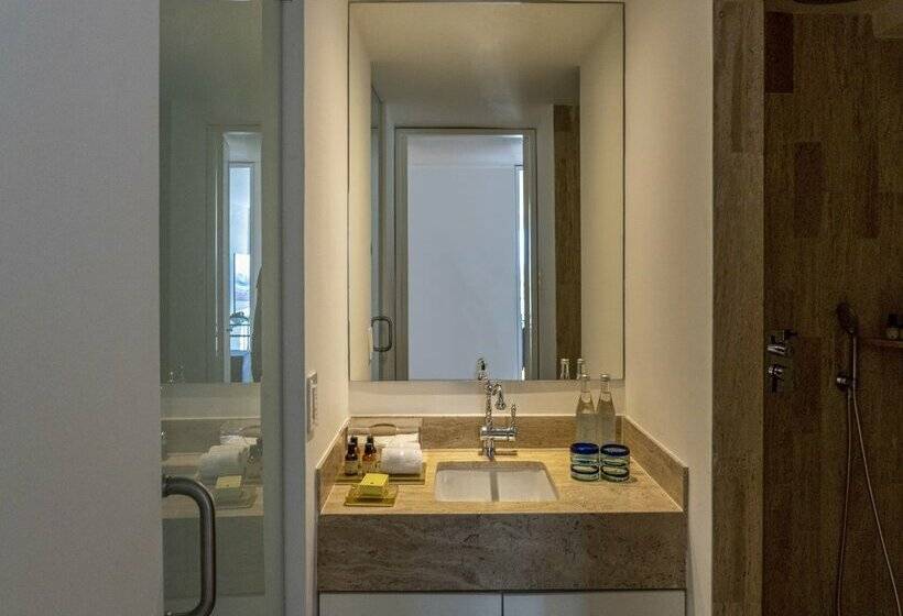 패밀리 스위트, Palacio Julio