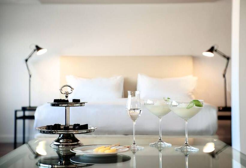 غرفة قياسية, Palacio Julio