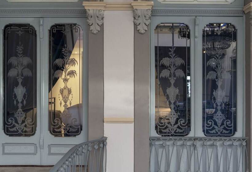 غرفة قياسية, Palacio Julio