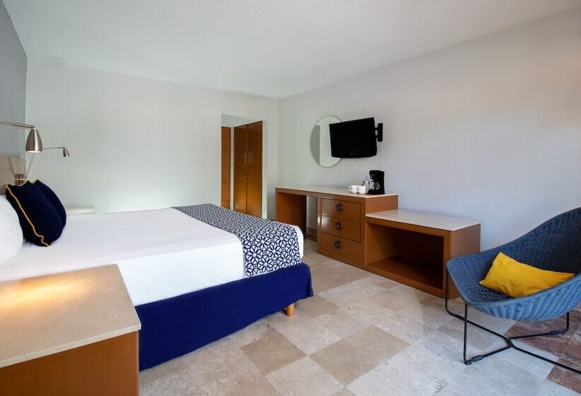 带大床的高级房间, Plaza Pelicanos Club Beach Resort All Inclusive