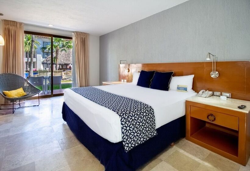 带大床的高级房间, Plaza Pelicanos Club Beach Resort All Inclusive