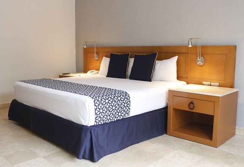 带大床的高级房间, Plaza Pelicanos Club Beach Resort All Inclusive