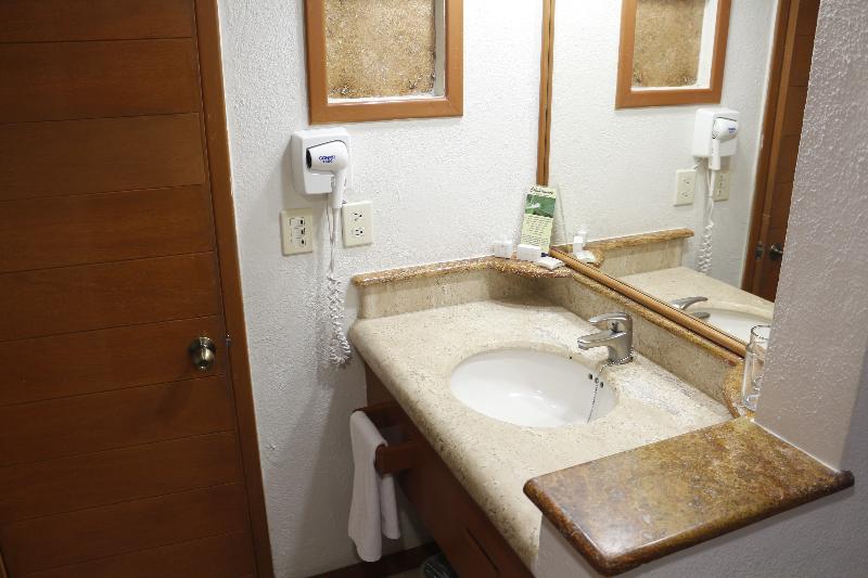 带大床的高级房间, Plaza Pelicanos Club Beach Resort All Inclusive