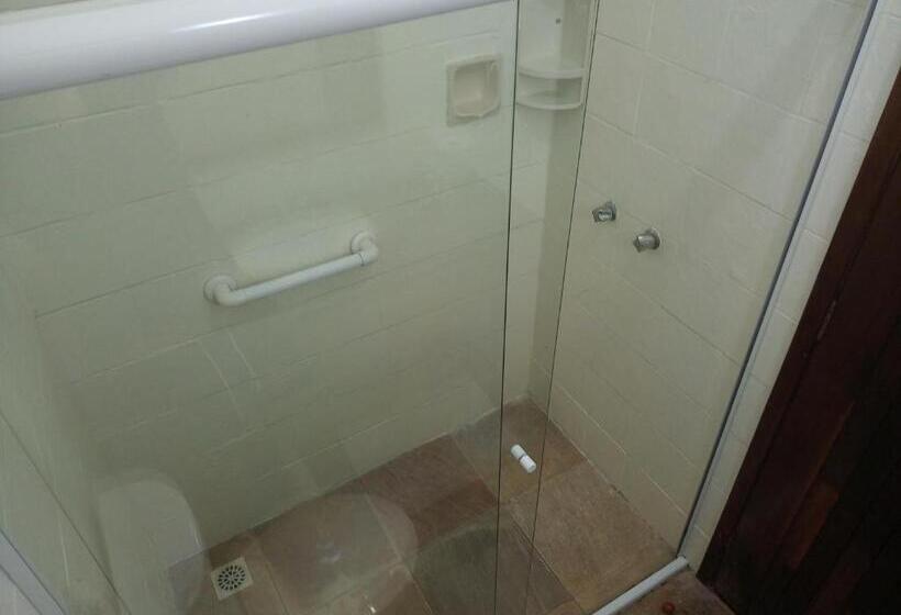 غرفة قياسية ثلاثية, Pousada Mar A Mar