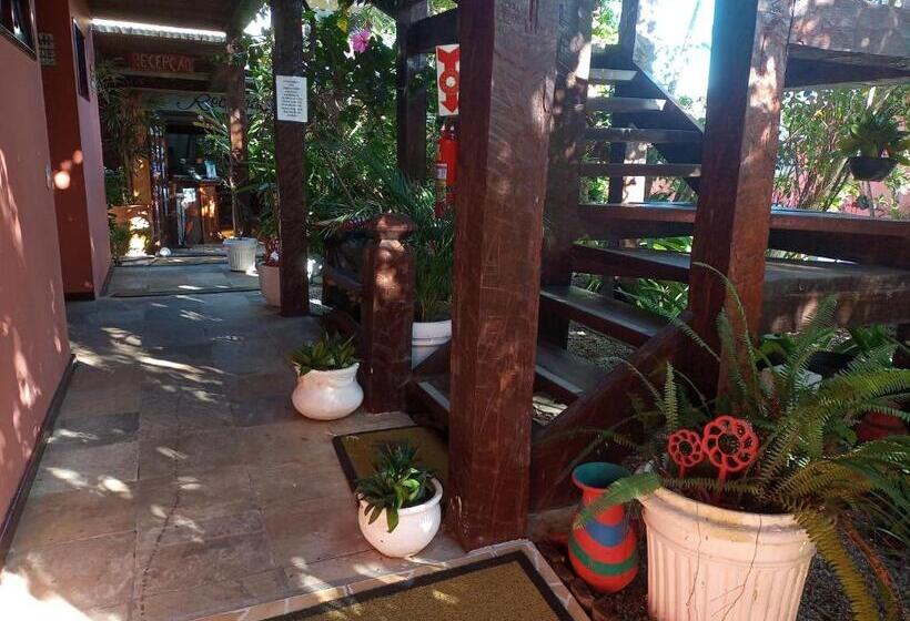 غرفة قياسية ثلاثية, Pousada Mar A Mar