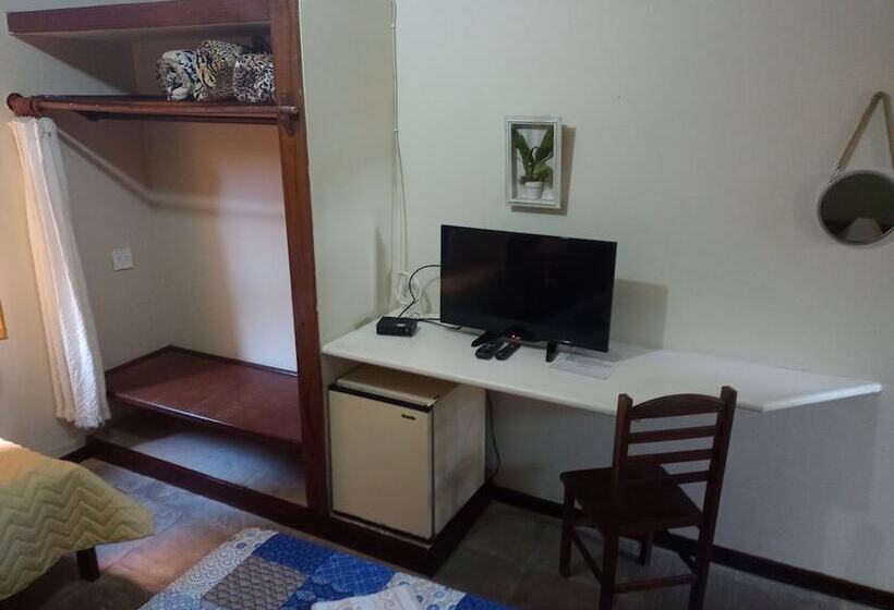 غرفة قياسية ثلاثية, Pousada Mar A Mar