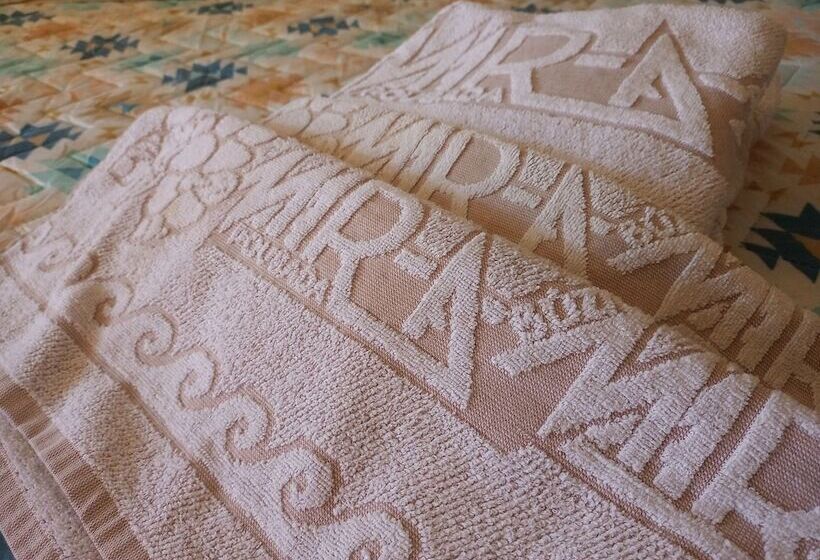 غرفة قياسية ثلاثية, Pousada Mar A Mar