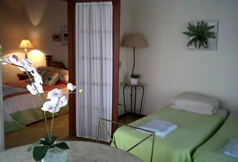 デラックスの４人部屋, Pousada Mar A Mar