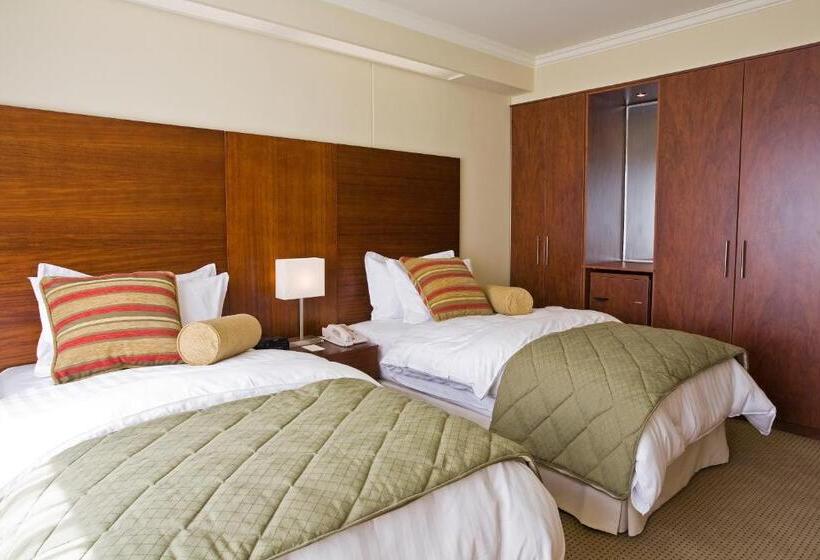 デラックスルーム, Stubel Suites & Cafe