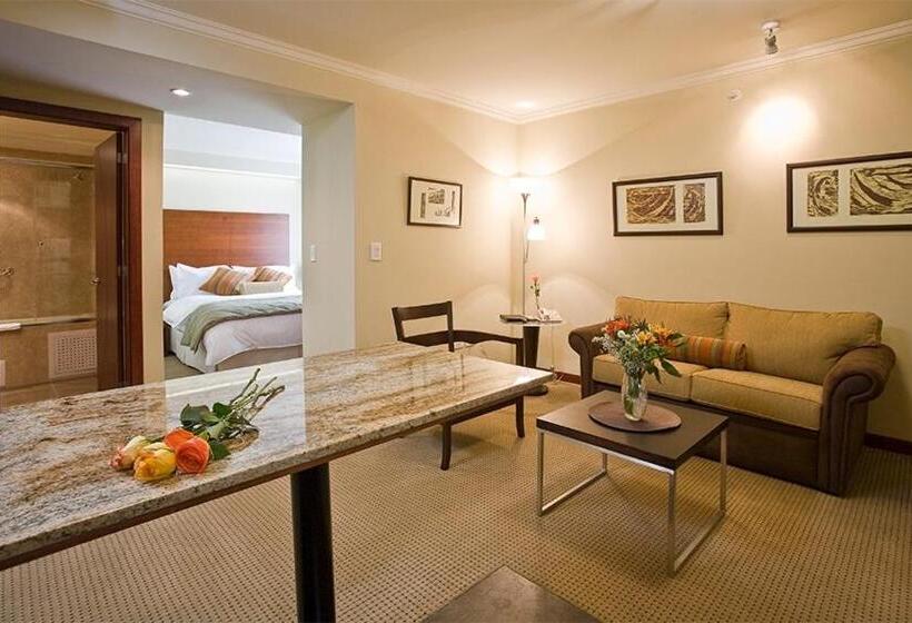 ジュニアスイート, Stubel Suites & Cafe