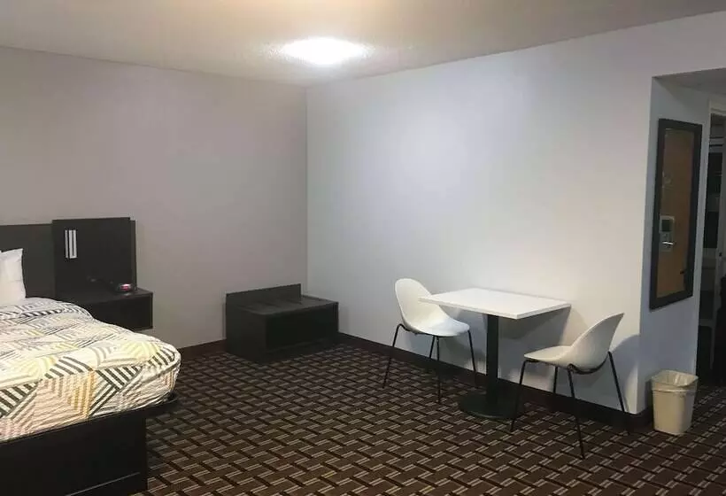 ２ダブルベッドのスタンダードルーム, Studio 6 Suites Tupelo, Ms