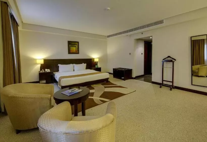 اتاق استاندارد با تخت بزرگ, Monroe Hotel & Suites
