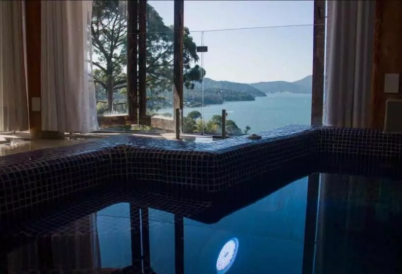 Sviitti Poreallas, Revi Inn