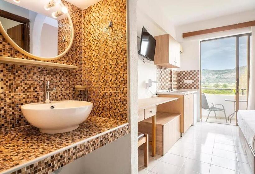 スーペリアールーム, Sotirakis