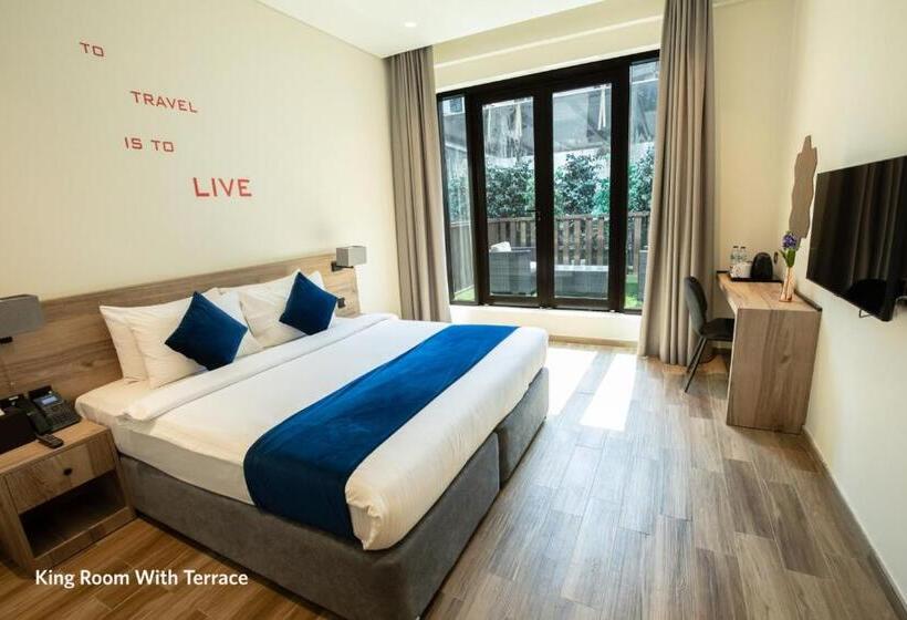 Номер Deluxe с Террасой, Grand Kingsgate Jaddaf Waterfront Hotel By Millennium