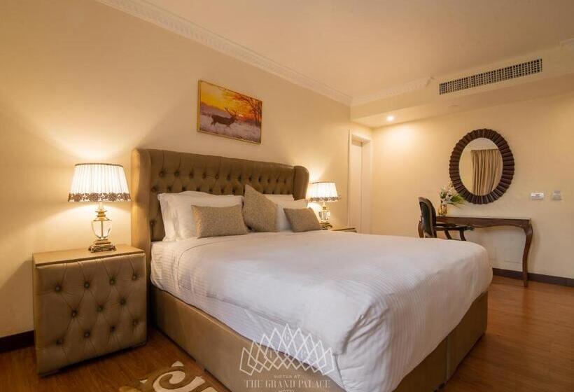 اتاق سوپریور با تخت بزرگ, The Grand Palace