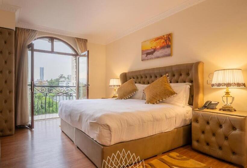 اتاق سوپریور با تخت بزرگ, The Grand Palace