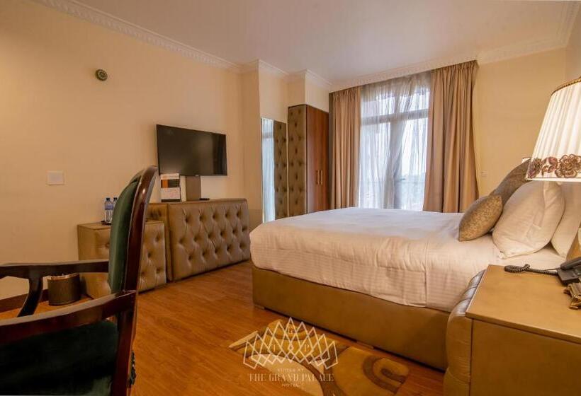 اتاق سوپریور با تخت بزرگ, The Grand Palace