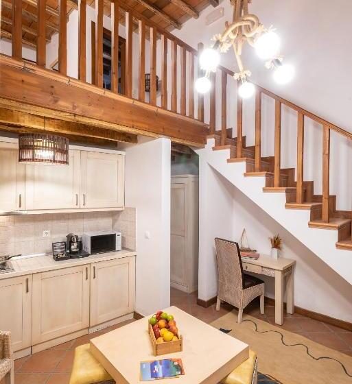 ２ベッドルームアパートメント, The Varos Residences