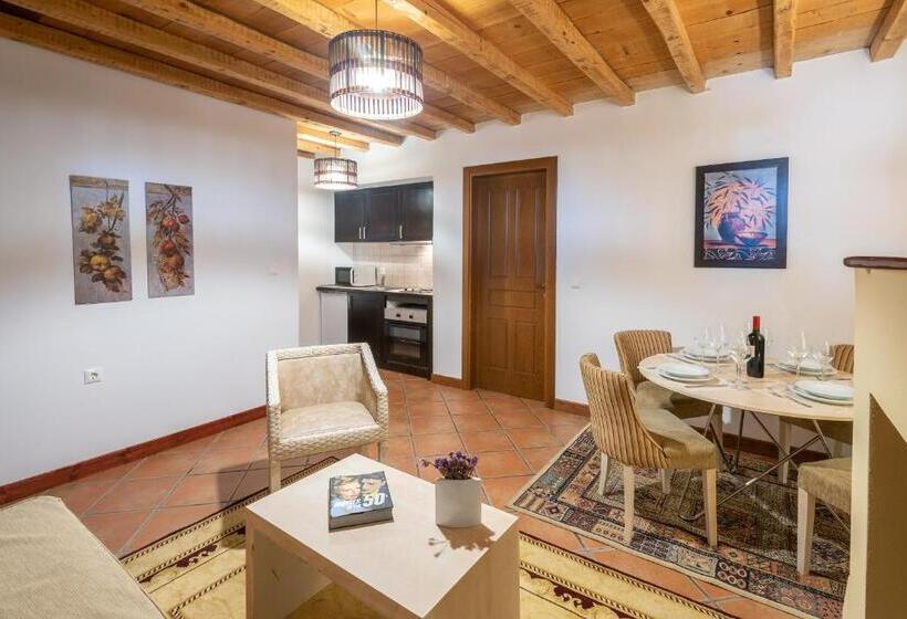 ２ベッドルームアパートメント, The Varos Residences