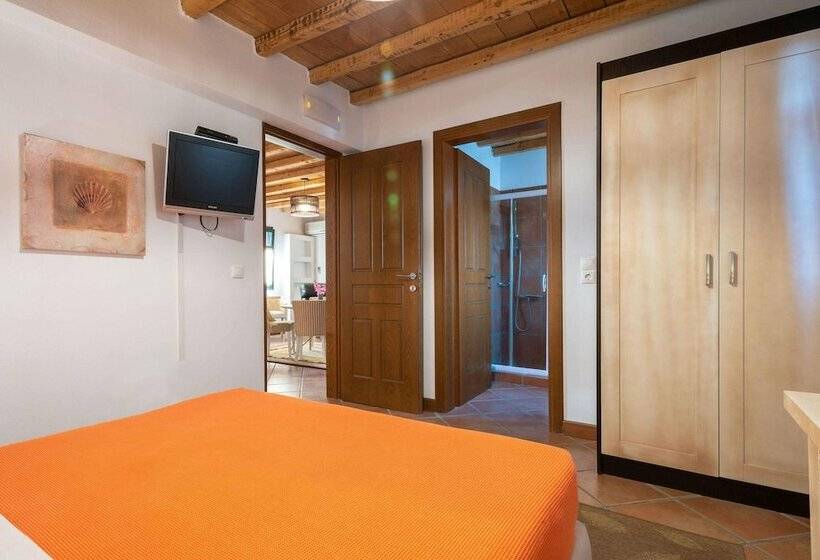침실 2개 아파트, The Varos Residences