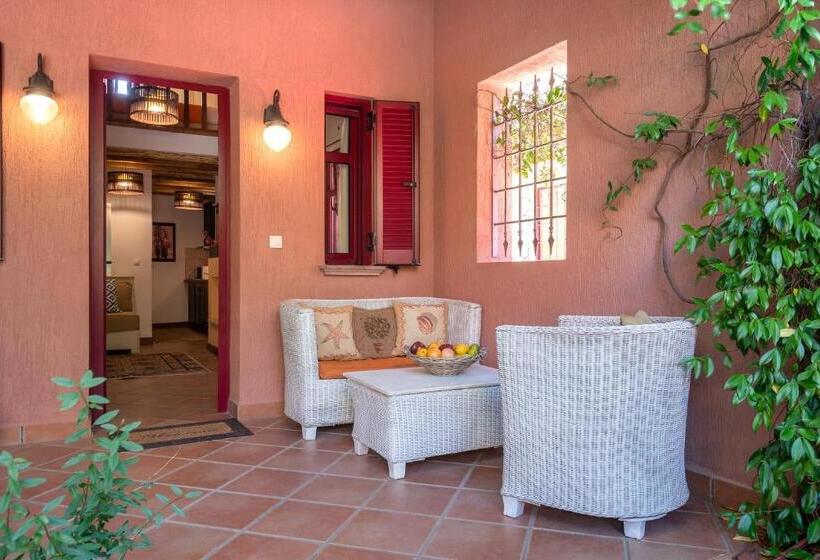 １ベッドルームアパートメント, The Varos Residences