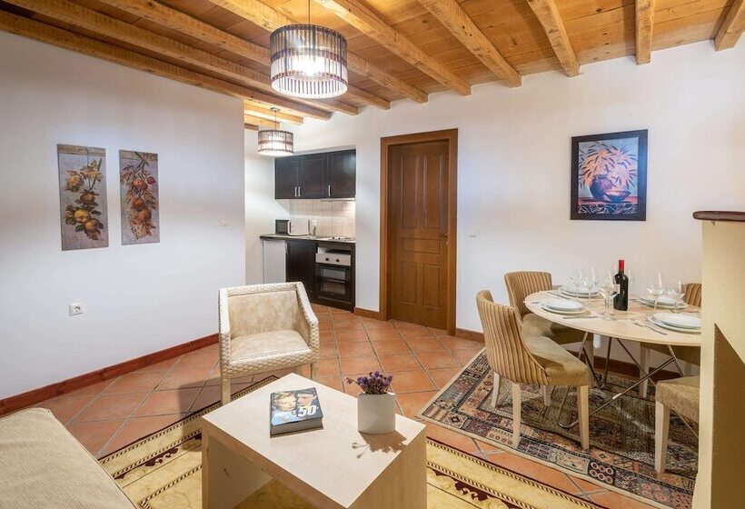 ２ベッドルームアパートメント, The Varos Residences