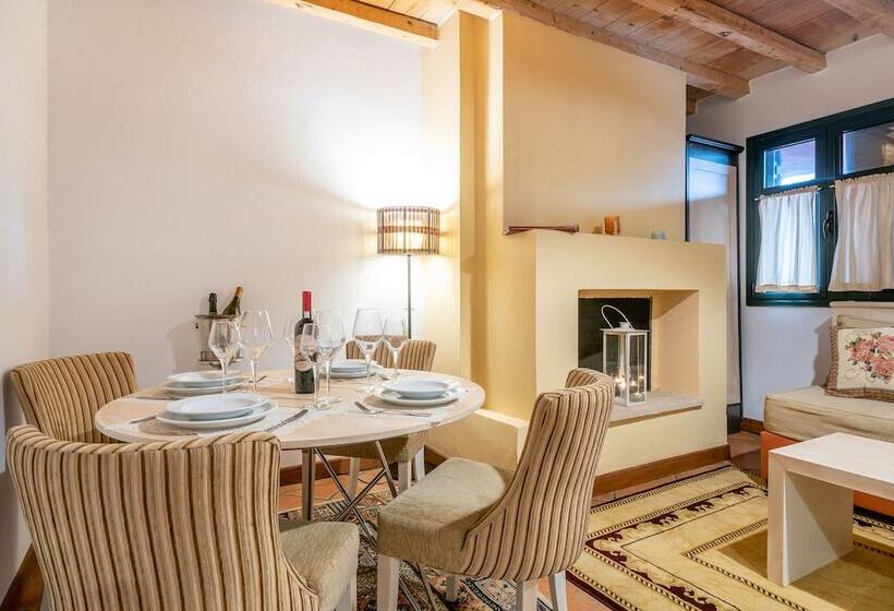 ２ベッドルームアパートメント, The Varos Residences