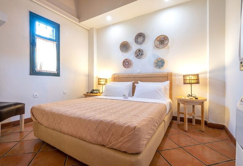 スーペリアールーム, The Varos Residences