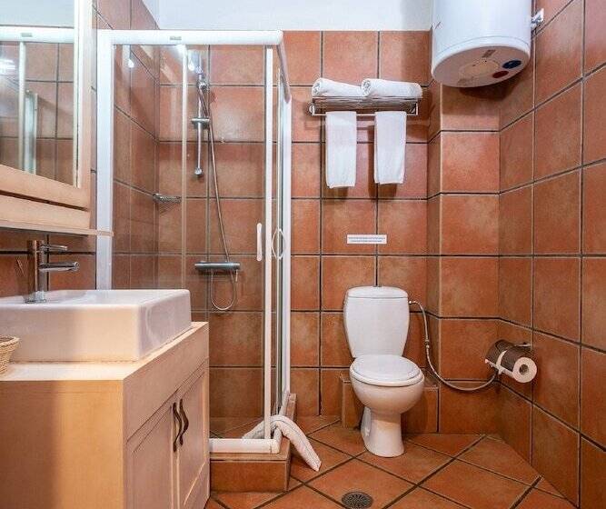 スーペリアールーム, The Varos Residences