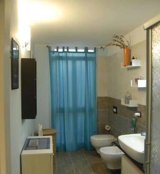 חדר סטנדרט לשלושה עם נוף לגינה, B&b Filomena