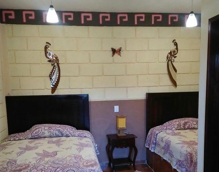 Quarto Estandar, El Sueño De Quetzalcoatl