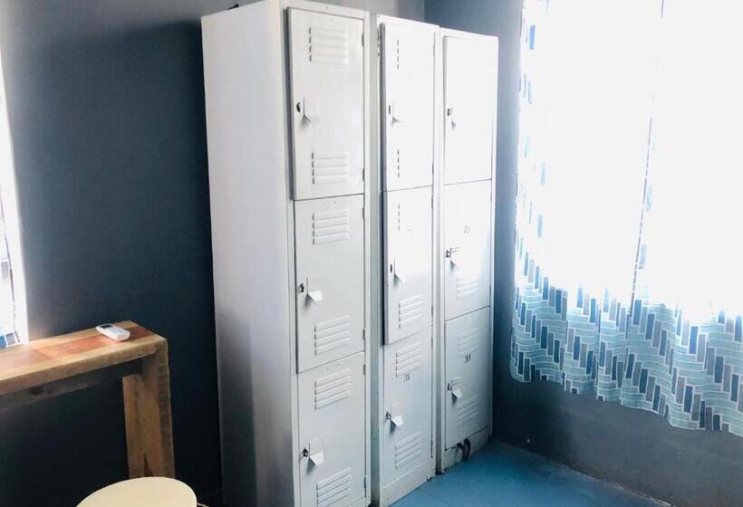 تختخواب در اتاق مشترک, Hostal Kuira Bá By Rotamundos