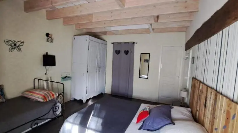 اتاق استاندارد با چشمانداز باغ, Chambre D Hôte La Voilerie Du Cher