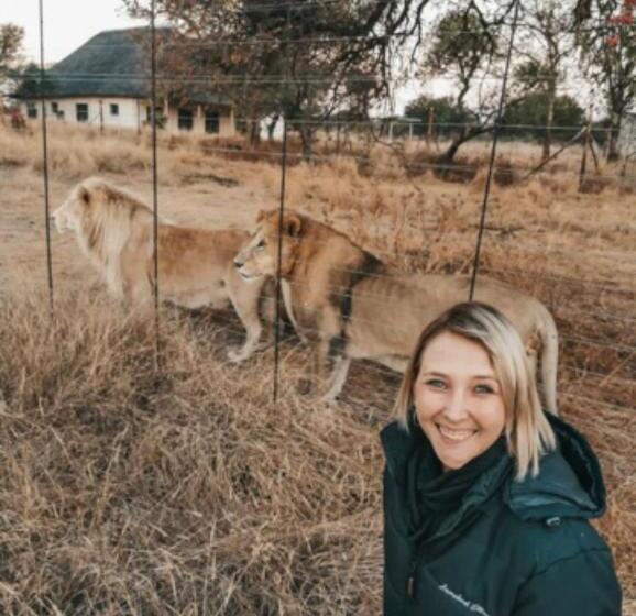 اتاق استاندارد با تراس, Simba Safaris African Pride Exotic Lodge